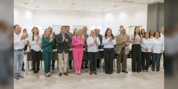 Proponen modelo holístico para la transformación educativa