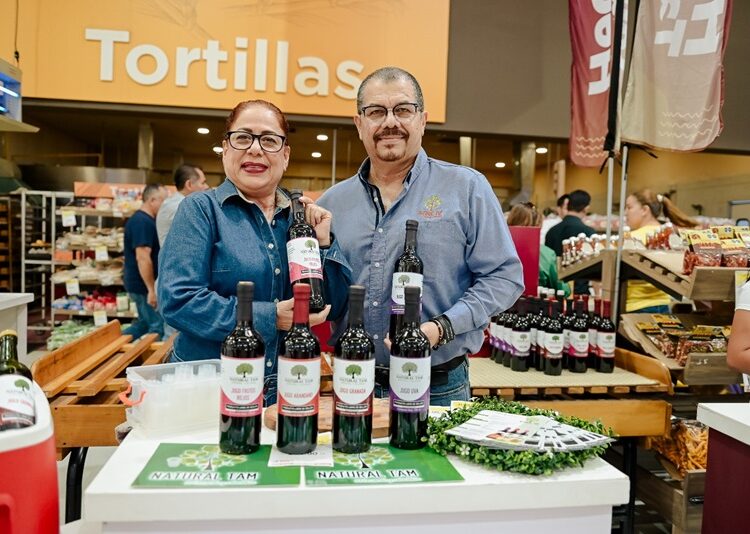 Realiza Economía “Feria de Proveedores de Tiendas GranD”