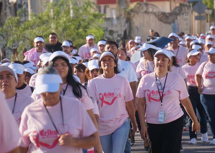 Realiza personal de Erika de Reynosa marcha rosa