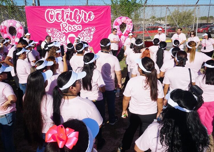 Realiza personal de Erika de Reynosa marcha rosa