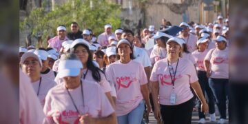 Realiza personal de Erika de Reynosa marcha rosa