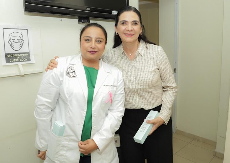 Reconoce Mónica Villarreal a los Profesionales Médicos en su Día