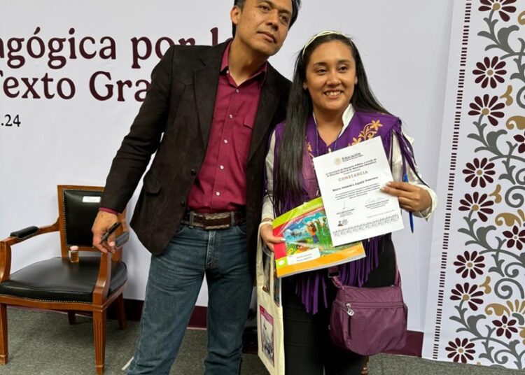 Reconoce SEP a maestras tamaulipecas