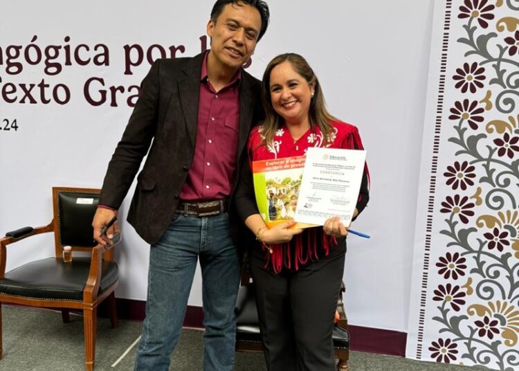 Reconoce SEP a maestras tamaulipecas