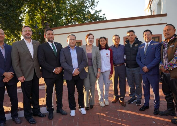 Reconocen deportistas apoyo de Alcaldesa y Gobierno de NLD