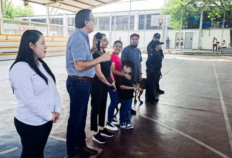 Fomentan valores de respeto animal y educación ambiental en el CBTis 24