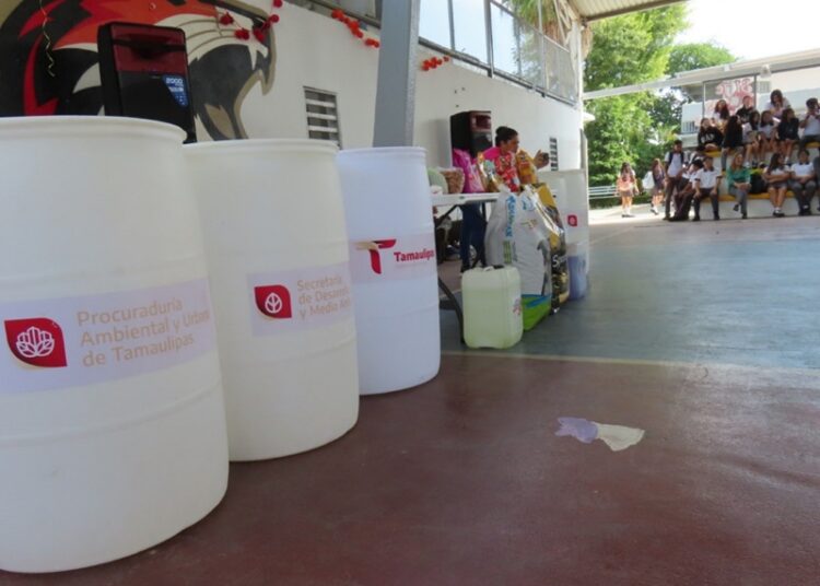 Fomentan valores de respeto animal y educación ambiental en el CBTis 24