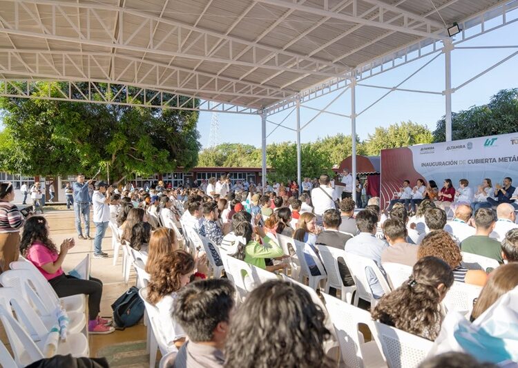 Reconocen a docentes, personal administrativo y estudiantes de la UT Altamira