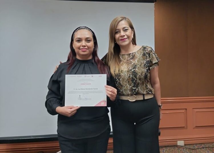 SET capacita a maestros normalistas