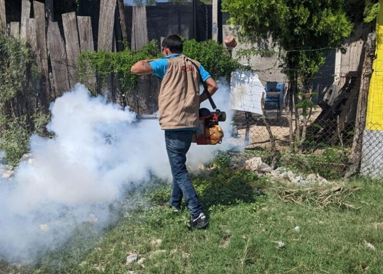 Mantiene SST acciones contra el dengue