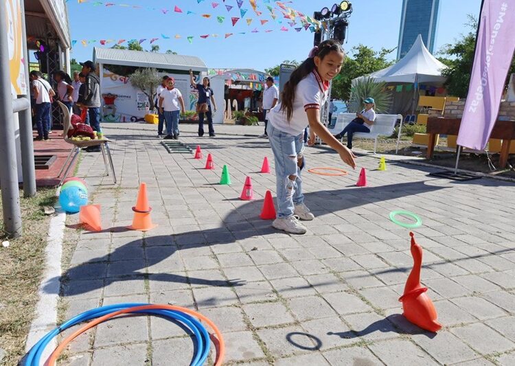 Stand Victoria en la Feria Tamaulipas recibe a estudiantes
