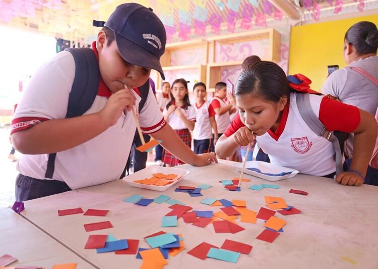 Stand Victoria en la Feria Tamaulipas recibe a estudiantes