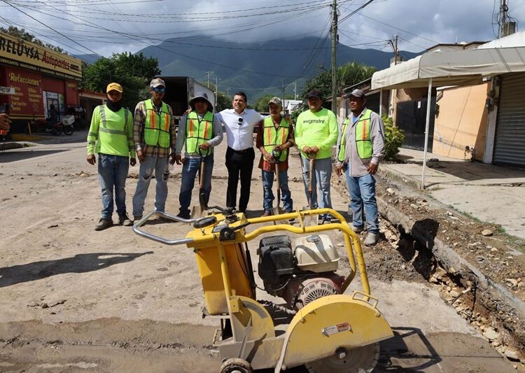 Supervisa Lalo Gattás obra hidráulica en la M. Alemán
