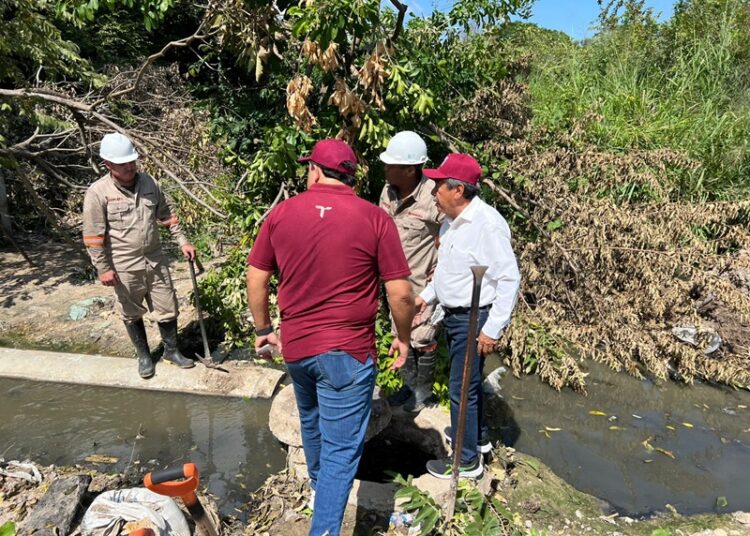 Supervisa cambio de colector gerente general de COMAPA Altamira