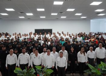 Entrega USJT a la sociedad 69 nuevos policías