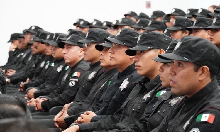 Entrega USJT a la sociedad 69 nuevos policías