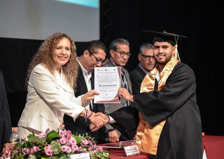 Aporta UT de Nuevo Laredo más de mil nuevos profesionistas