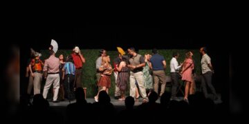 Viven neolaredenses tarde de danza y teatro