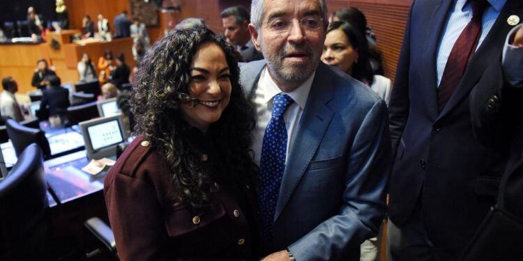Senado ratifica a Juan Ramón de la Fuente como canciller