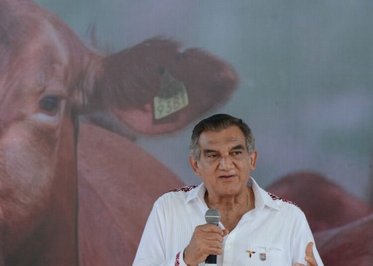 Reconocen ganaderos apoyo del gobernador AVA