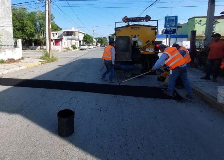 Extiende Victoria bacheo a más colonias de la Ciudad
