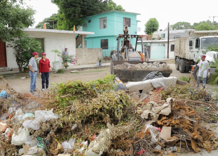 Mónica agiliza acciones de limpieza en Tampico