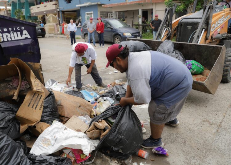 Mónica agiliza acciones de limpieza en Tampico