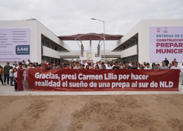 Entrega CLCR primera preparatoria autosostenible de Tamaulipas
