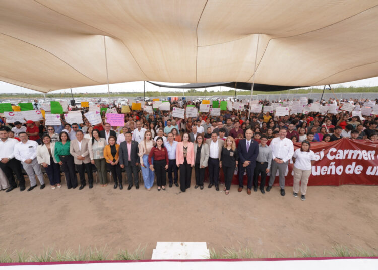 Entrega CLCR primera preparatoria autosostenible de Tamaulipas