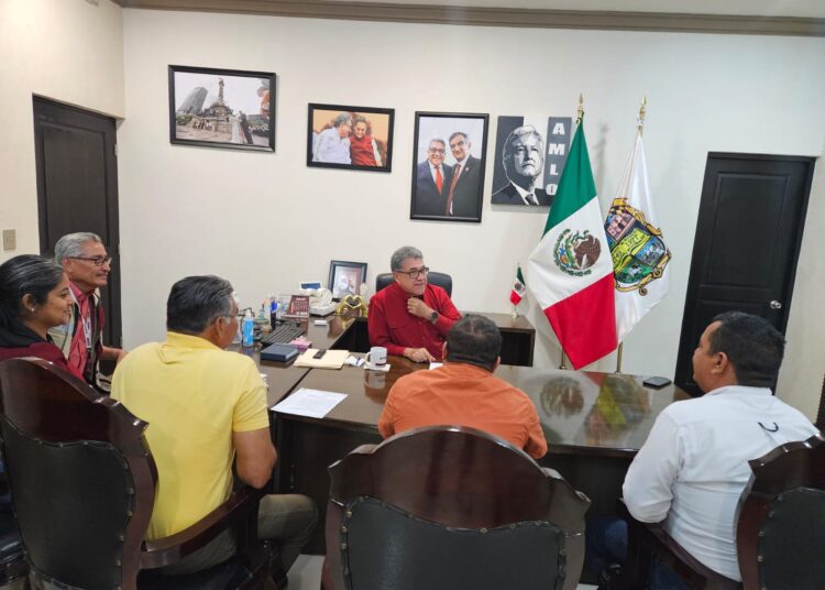 Recibe Armando Martínez a nueva dirigencia del SUTRA