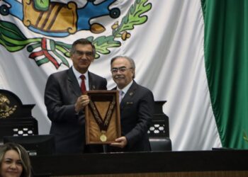 Entrega AVA la “Luis García de Arellano” postmortem  a José Sierra Flores