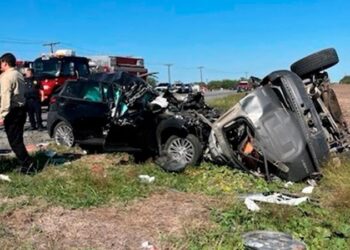 Falleció 1 mujer y 2 hombres en estado crítico al chocar en Harlingen