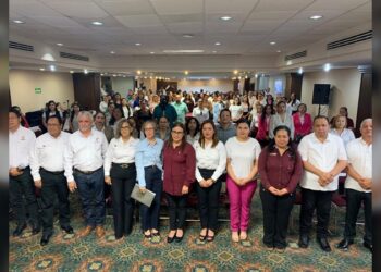 Actualizan docentes enseñanza para casos de autismo y síndrome de Down