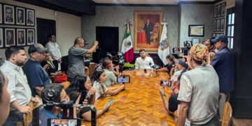 Acuerdan Matamoros y carretoneros no recolectar basura con equinos