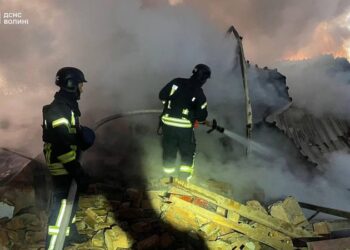 Rusia lanzó 90 misiles y 97 drones