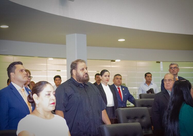 Byron Cavazos asume curul en el Congreso de Tamaulipas