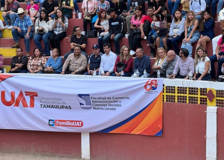Celebra la UAT 68 aniversario de la Facultad de Comercio Nuevo Laredo