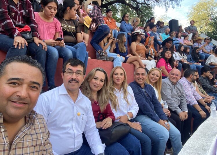 Celebra la UAT 68 aniversario de la Facultad de Comercio Nuevo Laredo