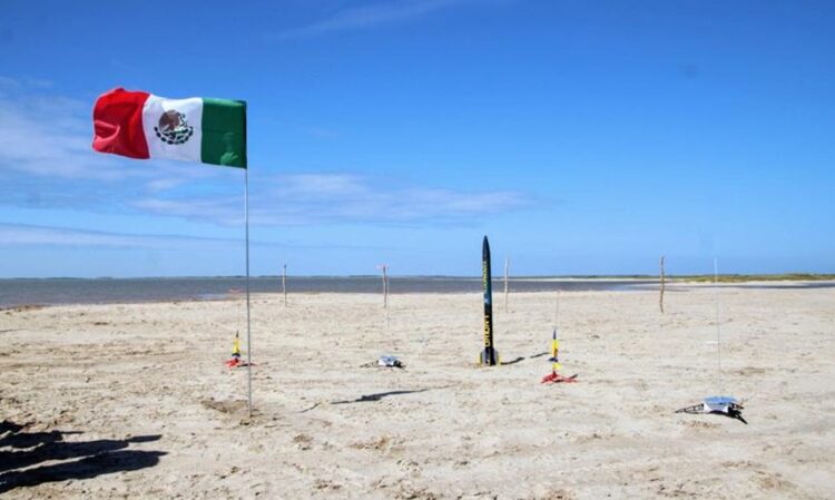 Concluye CONACES 2024 con lanzamientos de cohetes experimentales