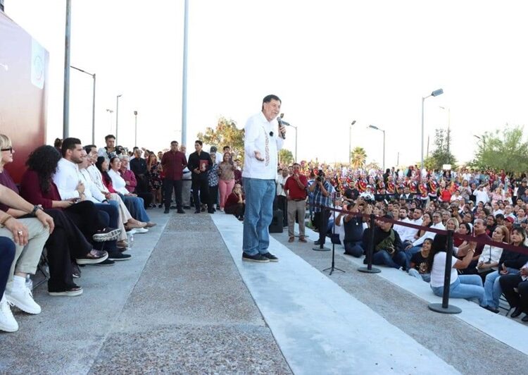 Concluyen Gerardo Fernández Noroña y Olga Sosa, asambleas informativas en Matamoros