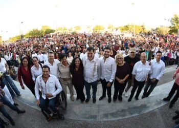 Concluyen Gerardo Fernández Noroña y Olga Sosa, asambleas informativas en Matamoros