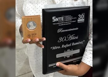 Convocan a docentes de Tamaulipas a recibir la medalla “Maestro Rafael Ramírez” 2025