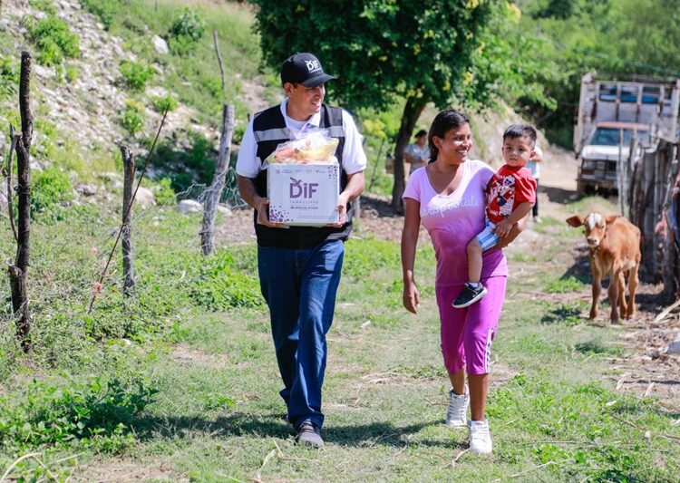 Entrega DIF Tamaulipas dotaciones alimentarias