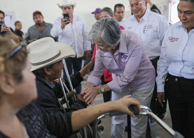 Lleva María de Villarreal apoyos y servicios a familias de Ocampo