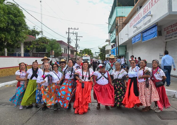 DIF Tampico participó en el Desfile de la Revolución Mexicana