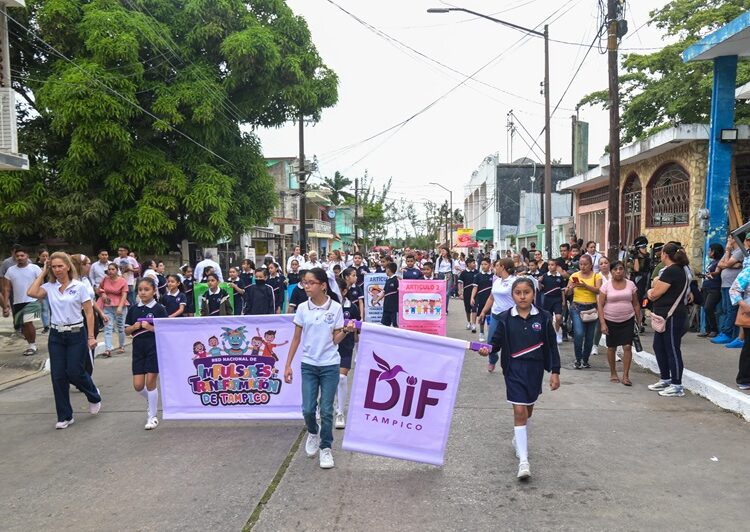 DIF Tampico participó en el Desfile de la Revolución Mexicana
