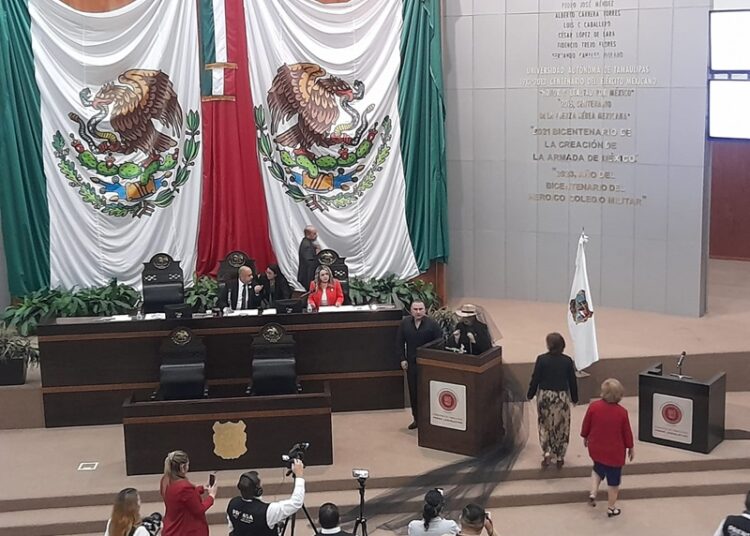 Diputados del PAN exigen precio para el sorgo y respaldan a agricultores
