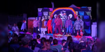 Disfrutan familias de NLD Festival de ‘Día de Muertos’