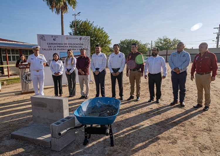 Beto Granados coloca la 1.ª piedra de nuevo taller y aulas del CBTIS 135