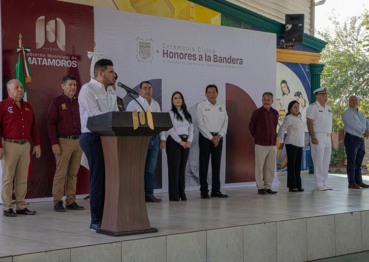 Beto Granados coloca la 1.ª piedra de nuevo taller y aulas del CBTIS 135